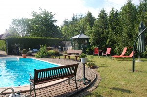Swimming Pool & Außenbereich